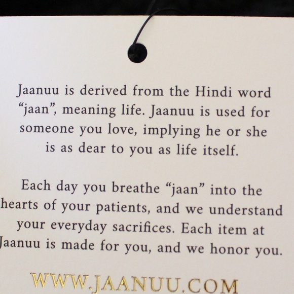 Jaanuu, Black cable knit pom pom beanie and key hole  scarf - Picture 10 of 12